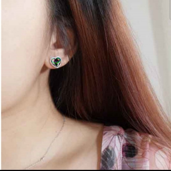 β€οΈβ€οΈβ€οΈ925 rainbow zircon stud earrings - Picture 2 of 2